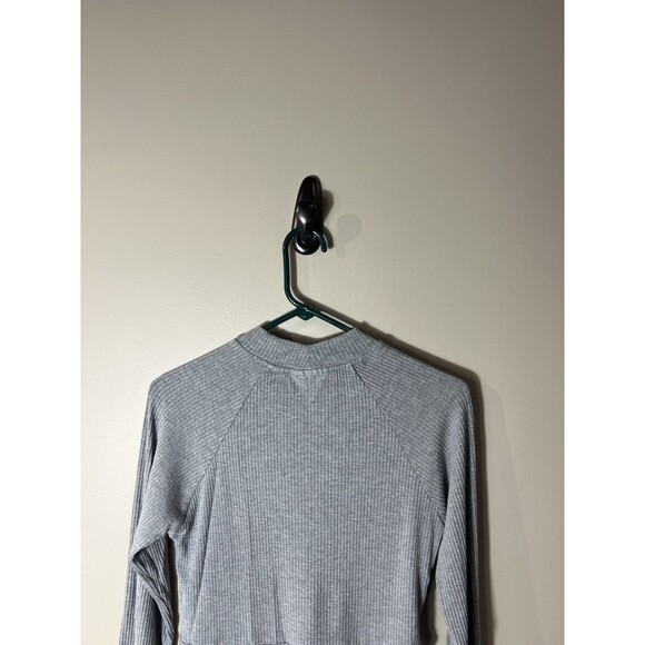 Maeve Anthropologie Women's Gray Peplum Ribbed Blouse Size Medium - Picture 8 of 10